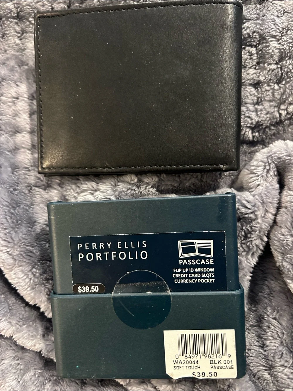 New Perry Ellis Men’s Black Soft Touch Portfolio Wallet